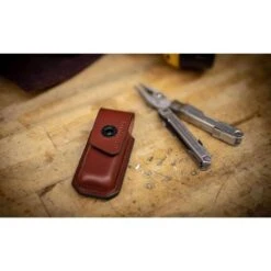 Étui Cuir Tanné Végétal Taille Moyenne - AINSWORTH Pour Pince LEATHERMAN -Matériel De Pêche etui cuir tanne vegetal taille moyenne ainsworth pour pince leatherman 3